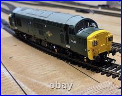 Accurascale BR Green D6704. Full Yellow Ends. Dcc Sound Fitted Accurascale BR Green D6704. Full Yellow Ends. Dcc Sound Fitted