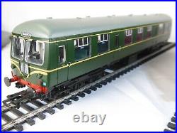 Bachmann 00 Gauge Class 105 Cravens Diesel M. Unit. 2-Car BR Green 31-326A