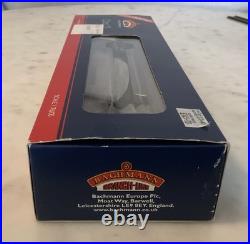 Bachmann 32-330DS Class 25/1 BR Green Diesel D5183 Loco DCC Sound