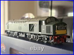 Bachmann 32-481 Class 40 Diesel D369 BR Green Small Yellow Panel DCC Fitted