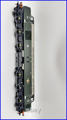 Bachmann 32-487SF OO Gauge BR Class 40 No D213 Andania DCC Sound BNIB
