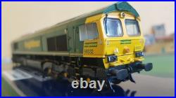Bachmann 32-732 Class 66 diesel 66532, Freightliner Green, DCC Fitted, Lights