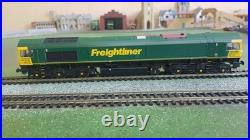 Bachmann 32-732 Class 66 diesel 66532, Freightliner Green, DCC Fitted, Lights
