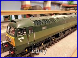 Bachmann 32 -804. Class 47. D 1572. Two tone green excellent condition