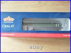 Bachmann 32 -804. Class 47. D 1572. Two tone green excellent condition