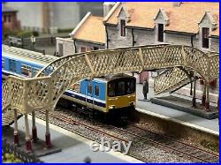 Bachmann 32-929SF OO class 150/1 2-car DMU 150115 BR Provincial with DCC Sound