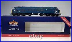 Bachmann DCC Sound 32-685SDSF Class 45 BR Blue'Royal Tank Regiment' 45041