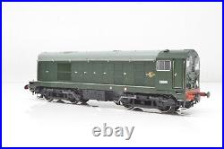Bachmann OO Gauge 32-027Y BR Green Class 20's D8000/D8001 DCC Sound & Lights