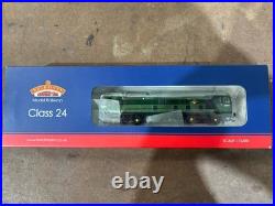 Bachmann'OO' Gauge 32-426DS BR 2-Tone Green Class 24 Diesel Loco with DCC Sound