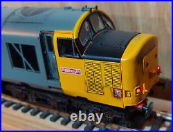 Bachmann OO Gauge BR Class 37 693 Large logo livery DCC ready