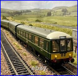 Boxed Bachmann DCC 32-911 Class 108 + Lights 3-Car DMU BR Green Yellow Panel OO