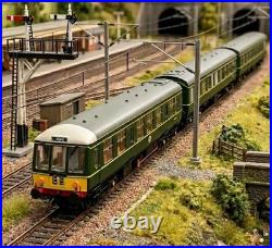 Boxed Bachmann DCC 32-911 Class 108 + Lights 3-Car DMU BR Green Yellow Panel OO