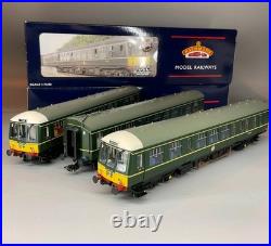 Boxed Bachmann DCC 32-911 Class 108 + Lights 3-Car DMU BR Green Yellow Panel OO