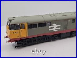DCC SOUND Hornby R2900XS Class 31/1 31247 in Railfreight red stripe livery