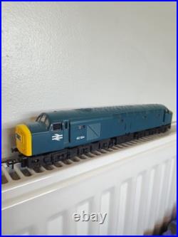 Hornby OO British Rail Class 40 Co-Co Diesel Loco Era 7 Blue DCC Sound