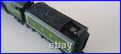 Hornby OO LNER 4-6-2 Class A1'Flying Scotsman' DCC Sound Lightly Weathered U/B