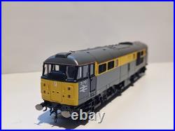 Hornby R2421 Class 31 31110 HOWES SOUND