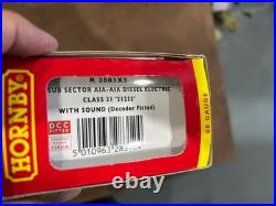 Hornby R2803XS Class 31 (31233) BR Sub Sector Locomotive OO Gauge DCC Sound