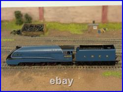 Hornby R2805XS Class A4 4-6-2 4466 Herring Gull in LNER Blue DCC Sound