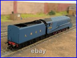Hornby R2805XS Class A4 4-6-2 4466 Herring Gull in LNER Blue DCC Sound
