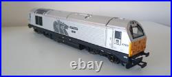 Hornby R2890 EWS Managers Train Pack Class 67 DCC Sound, DVT & 2 Coaches OO