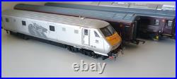 Hornby R2890 EWS Managers Train Pack Class 67 DCC Sound, DVT & 2 Coaches OO