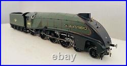 Hornby R2896xs DCC Sound Br 4-6-2 Class A4 Loco 60001 Sir Ronald Matthews