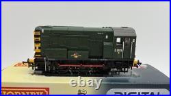 Hornby R2903XS BR Class 08 D3105 Diesel Shunter DCC Sound OO Gauge Boxed