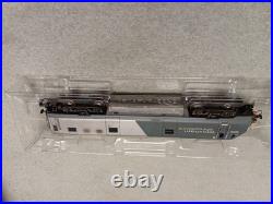 Hornby R3038 Wrexham & Shropshire DCC Sound Fitted Class 67, DVT & Coach Bundle