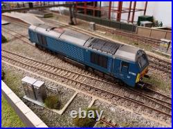 Hornby R3183 DCC Sound Fitted ATW Class 67, DVT & Coache Bundle