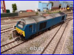 Hornby R3183 DCC Sound Fitted ATW Class 67, DVT & Coache Bundle