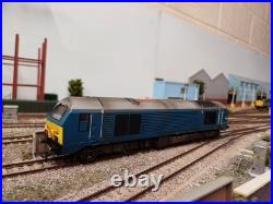 Hornby R3183 DCC Sound Fitted ATW Class 67, DVT & Coache Bundle