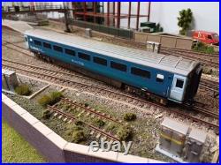 Hornby R3183 DCC Sound Fitted ATW Class 67, DVT & Coache Bundle