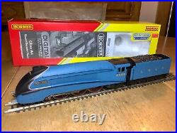 Hornby R3395 TTS LNER Garter Blue 4-6-2 A4 Class Loco 4468 Mallard With Sound