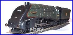 Hornby R3522 Class A4 4-6-2 Locomotive 60026'miles Beevor' Br Green DCC Sound