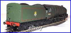 Hornby R3522 Class A4 4-6-2 Locomotive 60026'miles Beevor' Br Green DCC Sound