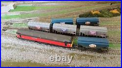 OO Gauge class 47 with sound and 6 grain hoppers