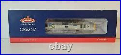 REWORK 37892 Bachmann 32-383 Class 37 892 Ripple Lane Railfreight Petroleum